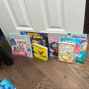 Scholastic Kids Book Collection - Colorful Assortment
